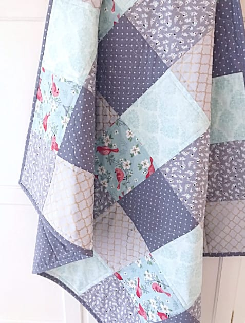 Easy Chevron Baby Quilt